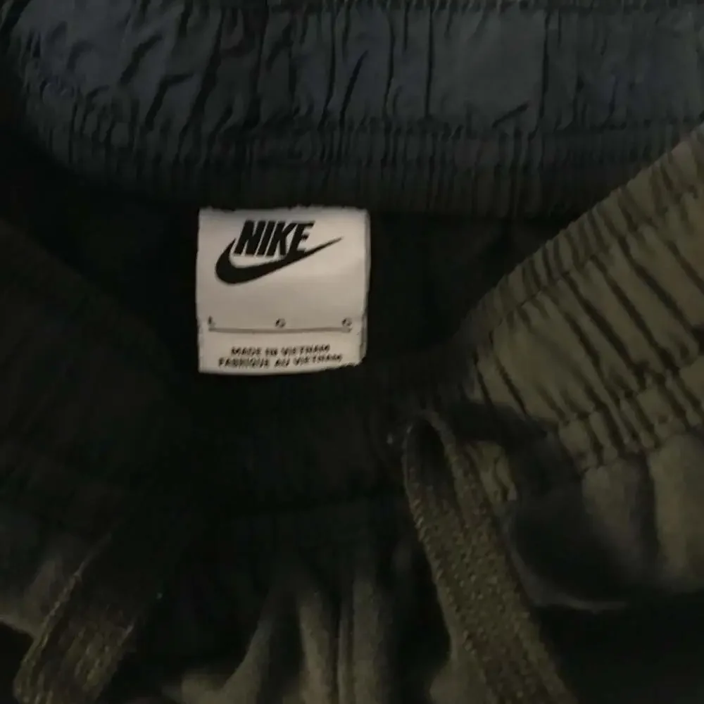Nike Boys Black Jogger Sweatpants with Faux Fur Side Stripes
